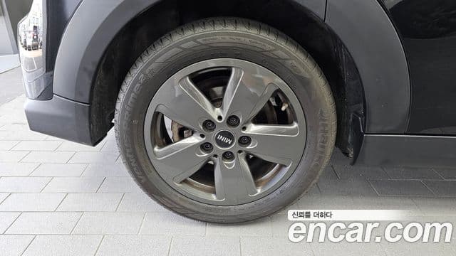 Mini Cooper 2022 — Photo 1/20