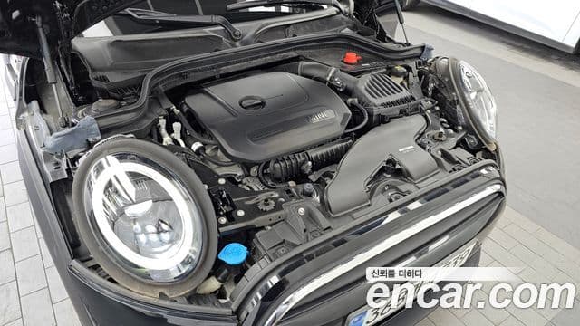 Mini Cooper 2022 — Photo 8/20