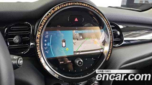 Mini Cooper 2022 — Photo 10/20