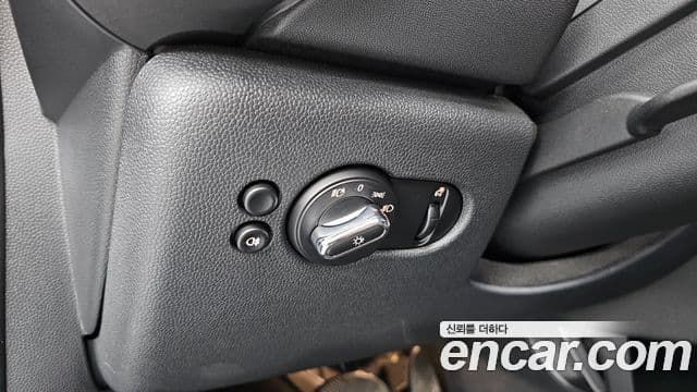 Mini Cooper 2022 — Photo 15/20