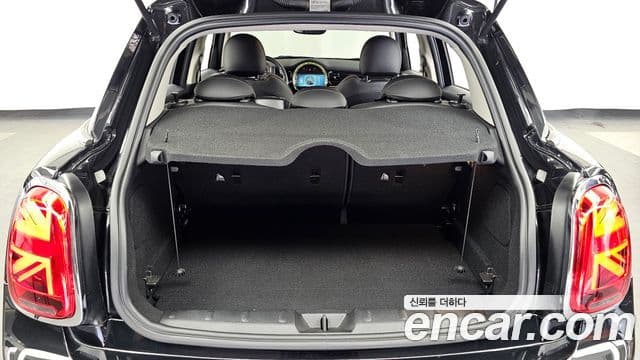 Mini Cooper 2022 — Photo 18/20