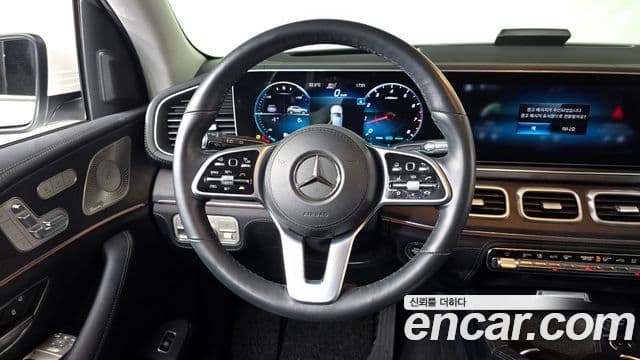 Mercedes-Benz GLE-Class 2021 — Şəkil 14/20