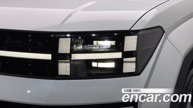 Hyundai Santa Fe 2024 — Photo 2/33
