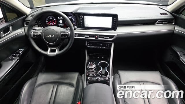 Kia K5 2023 — Şəkil 7/20