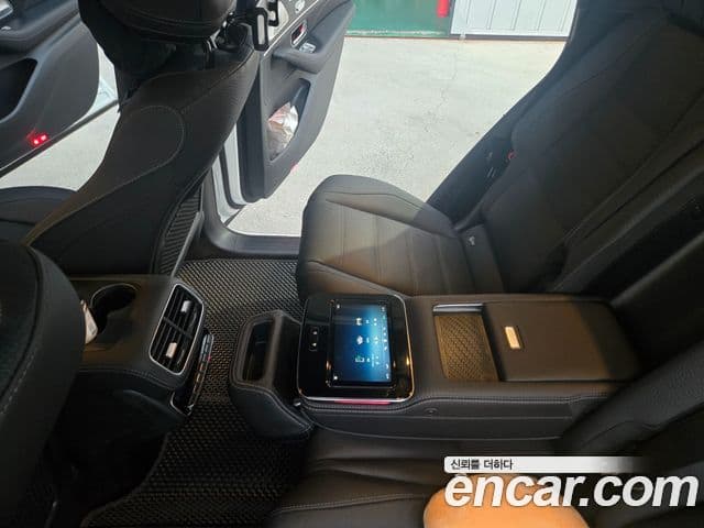 Mercedes-Benz GLS-Class 2025 — Фото 14/16