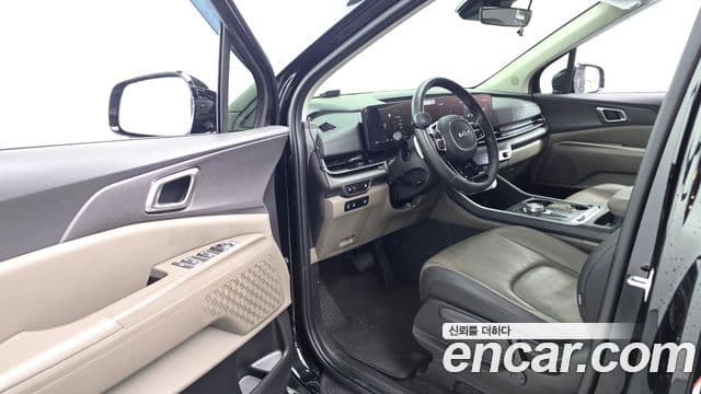 Kia Carnival 2024 — Фото 11/20