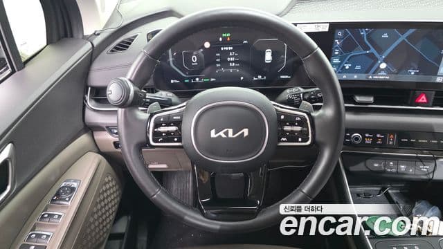 Kia Carnival 2024 — Фото 13/20