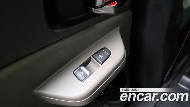 Kia Carnival 2024 — Фото 19/20