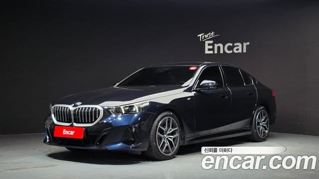 BMW 5 Series 2025 — Фото 1/20