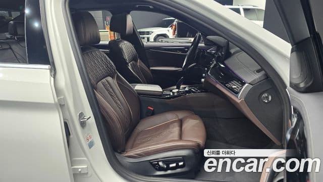BMW 5 Series 2021 — Şəkil 10/20