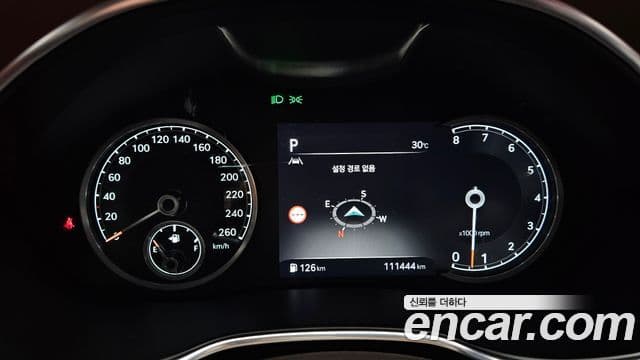 Genesis Electrified G80 2022 — Şəkil 8/20