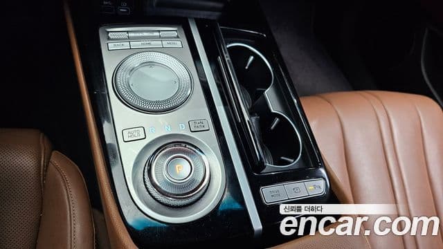 Genesis Electrified G80 2022 — Şəkil 9/20