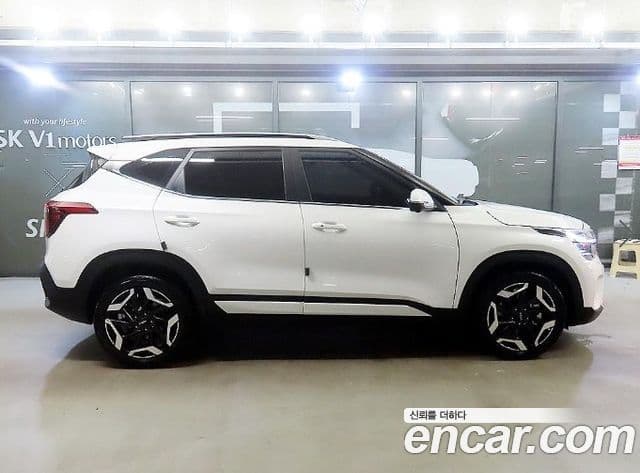 Kia Seltos 2023 — Şəkil 2/20