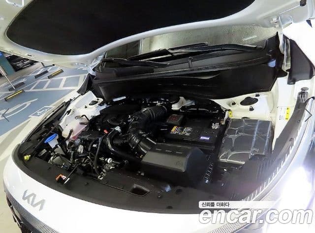 Kia Seltos 2023 — Şəkil 19/20