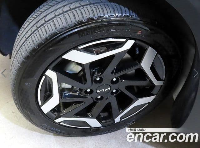 Kia Seltos 2023 — Şəkil 20/20