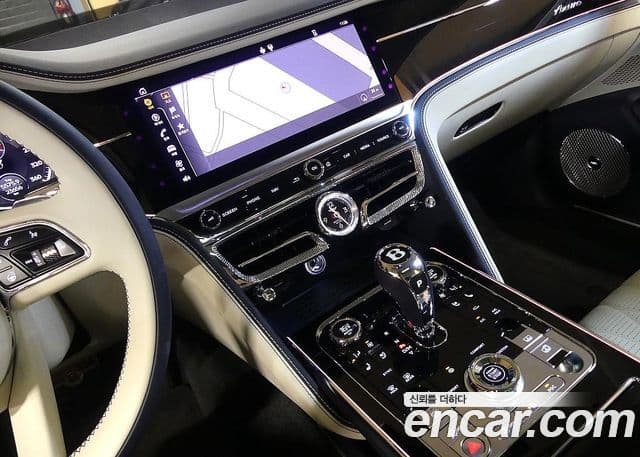Bentley Flying Spur 2023 — Şəkil 15/20