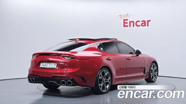 Kia Stinger 2020 — Şəkil 2/20
