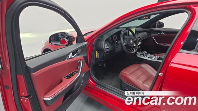 Kia Stinger 2020 — Şəkil 10/20
