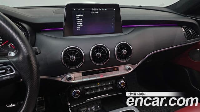 Kia Stinger 2020 — Şəkil 14/20