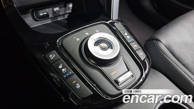 Kia Seltos 2025 — Şəkil 8/20