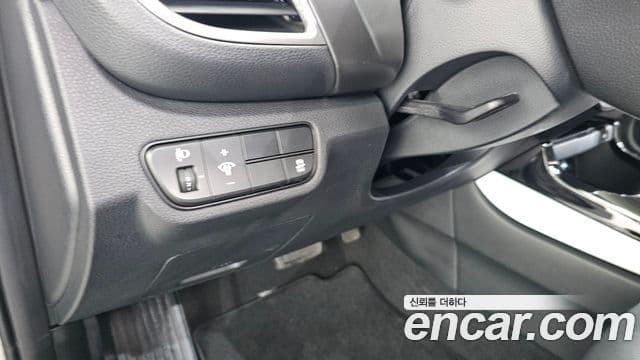 Kia Seltos 2025 — Şəkil 19/20