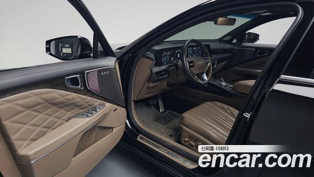 Kia K8 2022 — Şəkil 10/20