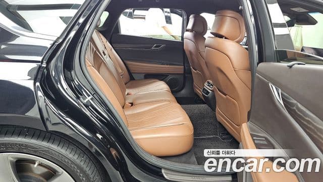 Genesis Electrified G80 2020 — Şəkil 12/20