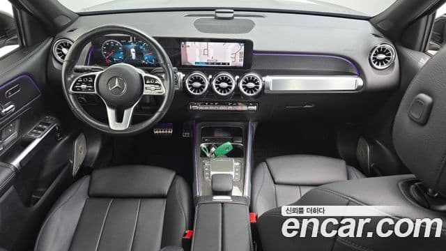 Mercedes-Benz GLB-Class 2021 — Фото 7/20