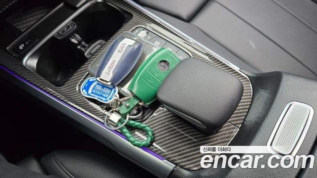 Mercedes-Benz GLB-Class 2021 — Фото 15/20