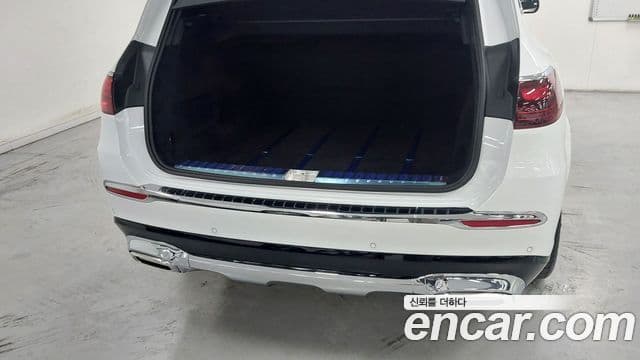 Mercedes-Benz GLS-Class 2025 — Фото 10/18