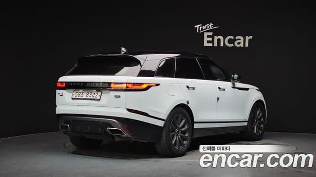 Land Rover Range Rover Velar 2018 — Фото 2/20