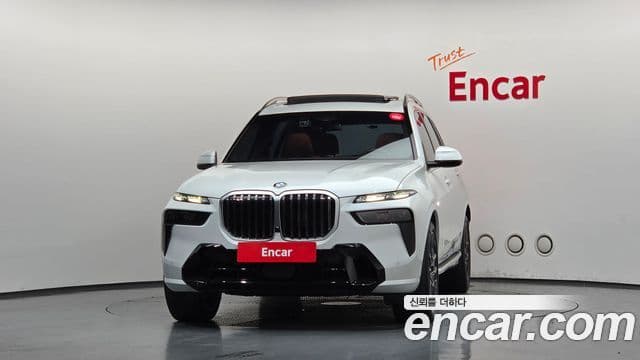 BMW X7 2025 — Photo 12/20