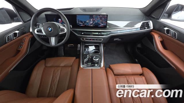 BMW X7 2025 — Photo 18/20
