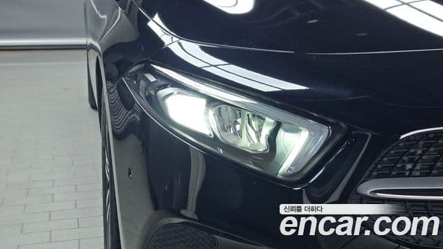 Mercedes-Benz A-Class 2021 — Şəkil 31/31