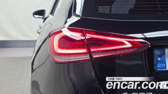 Mercedes-Benz A-Class 2021 — Şəkil 15/31