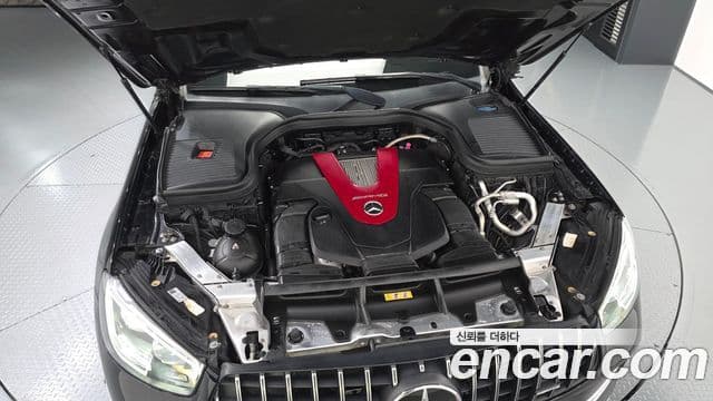Mercedes-Benz GLC-Class 2020 — Photo 11/32