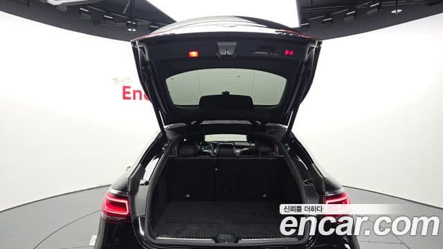 Mercedes-Benz GLC-Class 2020 — Photo 27/32