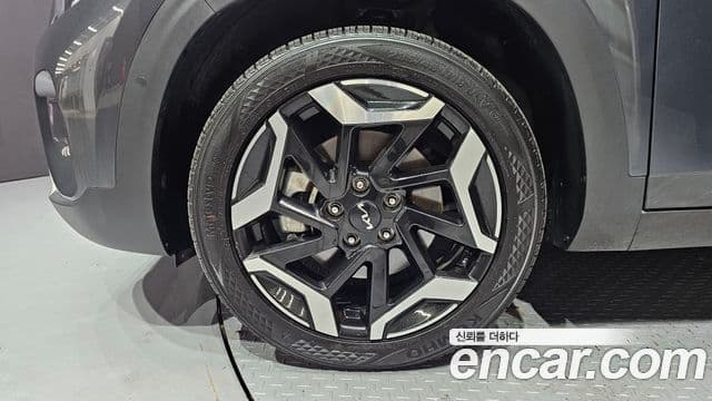 Kia Seltos 2025 — ფოტო 5/20