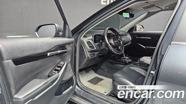 Kia Seltos 2025 — ფოტო 10/20