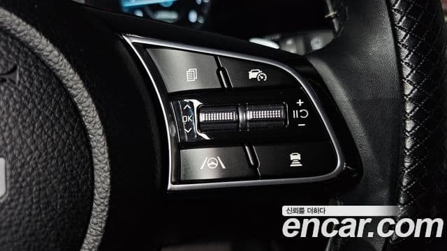 Kia Seltos 2025 — ფოტო 16/20