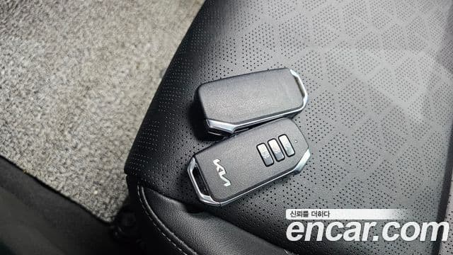 Kia Seltos 2025 — ფოტო 18/20