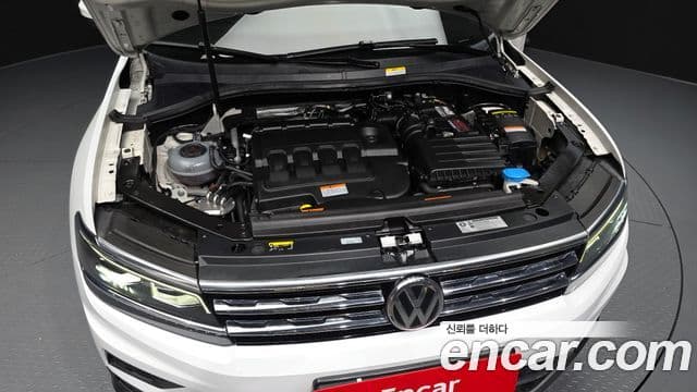 Volkswagen Tiguan 2020 — Фото 5/20
