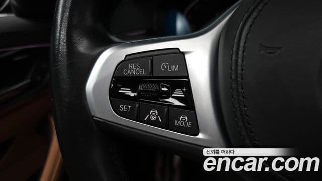 BMW 5 Series 2021 — ფოტო 16/20