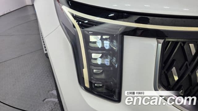 Kia Carnival 2024 — ფოტო 39/40