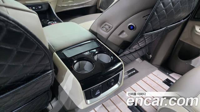 Kia Carnival 2024 — ფოტო 40/40
