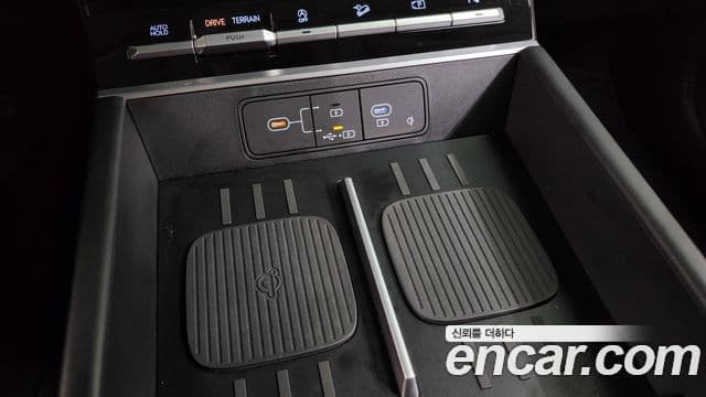 Hyundai Santa Fe 2023 — ფოტო 12/20