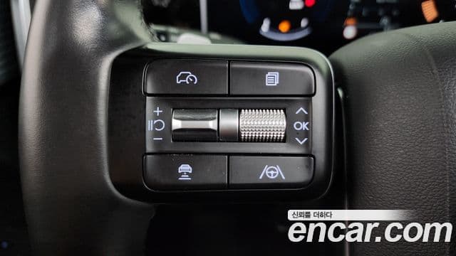 Hyundai Santa Fe 2023 — ფოტო 16/20