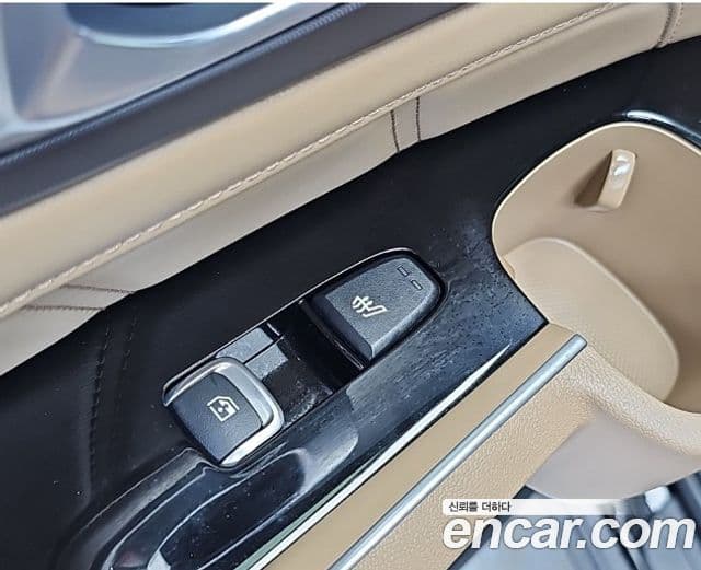 Kia Sorento 2024 — Фото 12/15