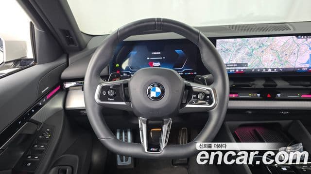 BMW 5 Series 2023 — ფოტო 13/20