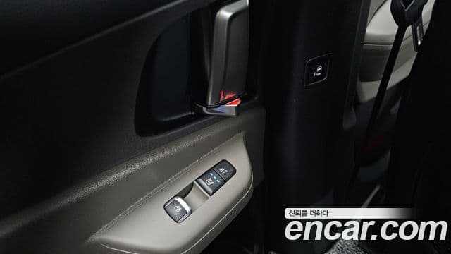 Kia Carnival 2025 — фото 20 из 20